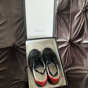 Gucci shoes for boys